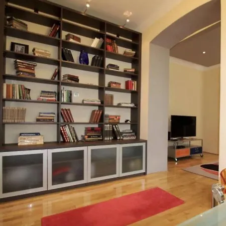 Luxury Andrea - Heart Of Apartment